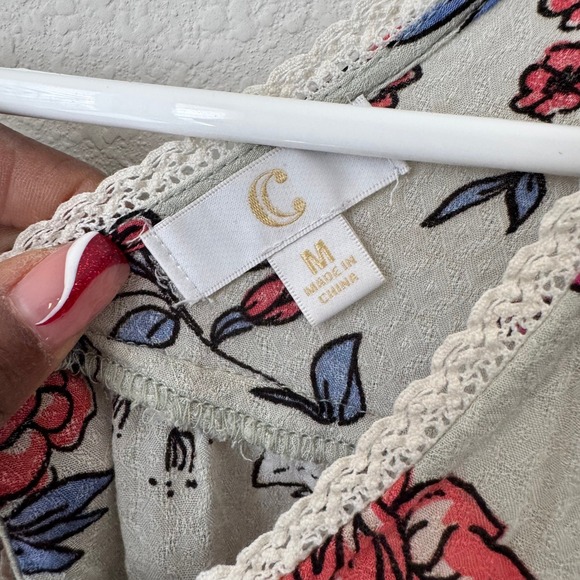 C Clover Sloane Sage Green Floral Cold Shoulder Smocked Hem Blouse Medium - Picture 6 of 6